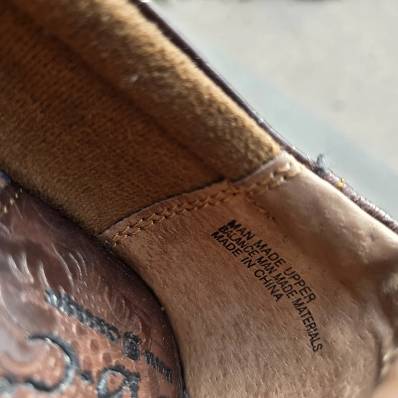 Boc Embossed Brown Leather Slip-Ons -Size 7.5 - Picture 3 of 9